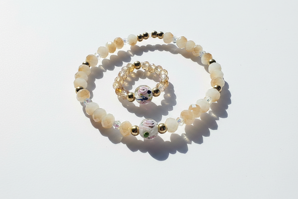 White Bloom Bracelet & Ring Setb